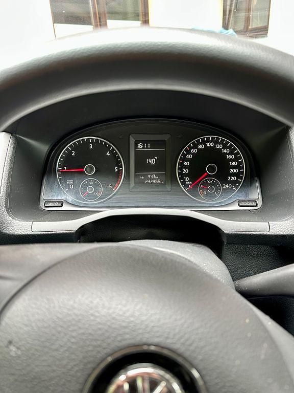 Gebraucht VW Caddy Trendline 75 PS (55 kW) 2016 Violet Van / Kleinbus