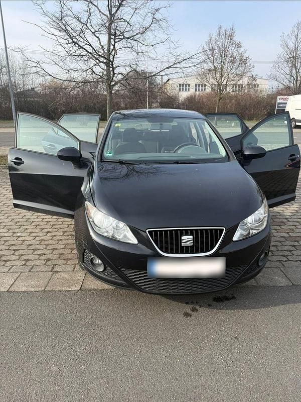 Usata Seat Ibiza Reference 86 CV (63 kW) 2011 Nero Utilitaria