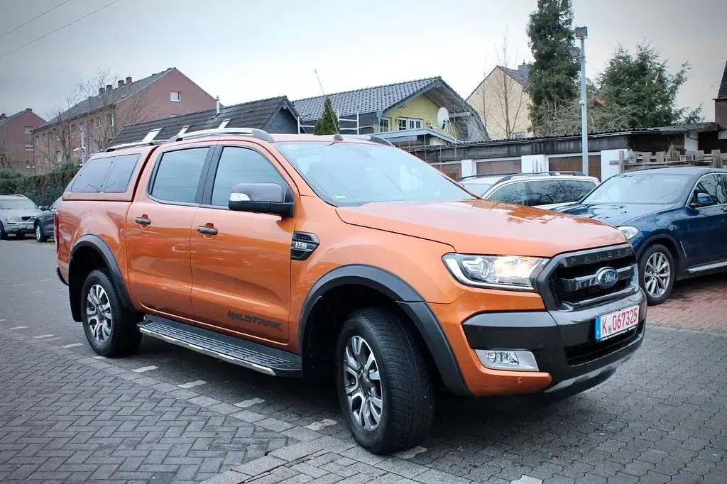 Gebraucht Ford Ranger Wildtrack 200 PS (147 kW) 2017 Orange Pickup