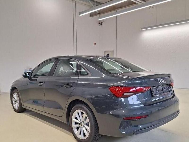 Gebraucht Audi A3 Basis 150 PS (110 kW) 2022 Grau Limousine