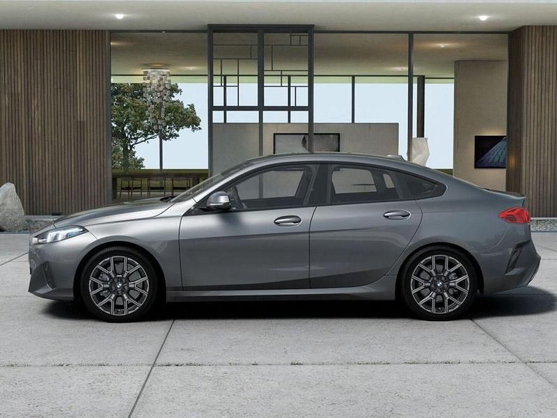 Gebraucht BMW 220 150 PS (110 kW) 2025 Grau Limousine