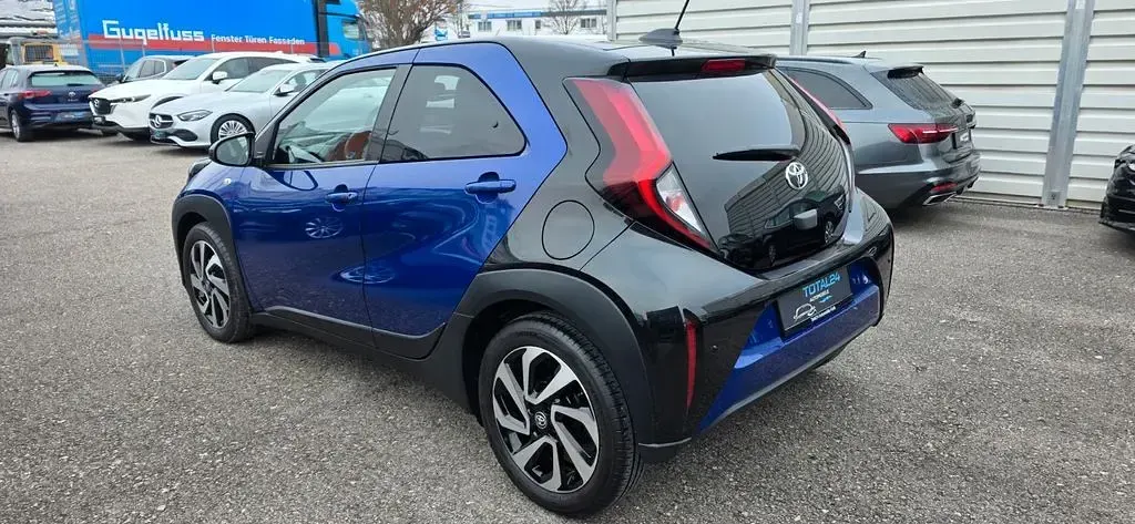 Gebraucht Toyota Aygo X Pulse 72 PS (52 kW) 2023 Schwarz SUV