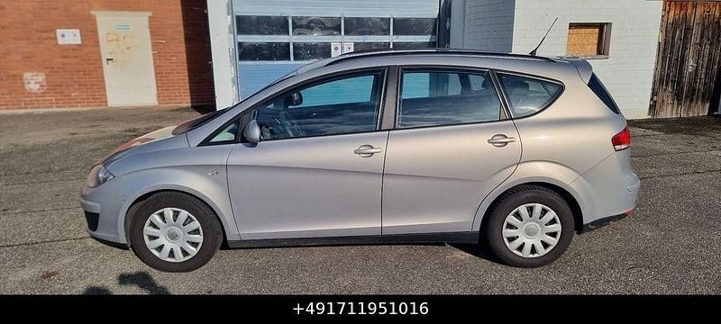 Gebraucht Seat Altea XL Reference 105 PS (77 kW) 2014 Beige Van / Kleinbus