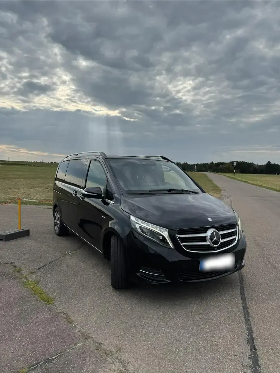 Gebraucht Mercedes V250 190 PS (139 kW) 2015 Schwarz Van / Kleinbus