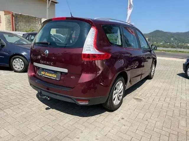 Gebraucht Renault Scénic III Initiale Paris 110 PS (80 kW) 2014 Rot Limousine