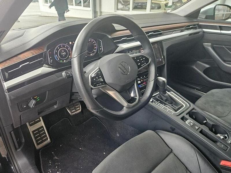 Gebraucht VW Arteon Elegance 190 PS (139 kW) 2022 Deep black perleffekt Kombi