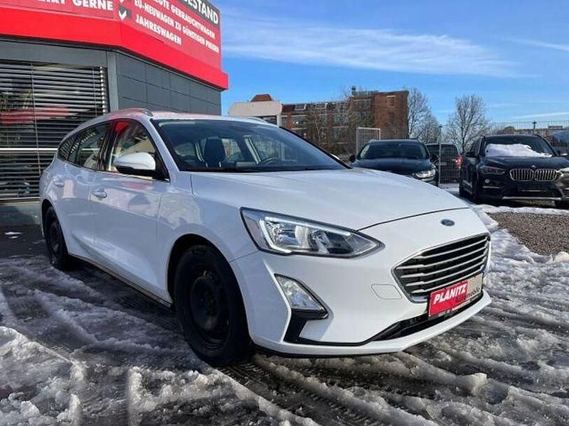 Weiß Gebraucht 2019 Ford Focus Cool & Connect Kombi | 11.790 € (Fairer Preis) - Bild 1/4