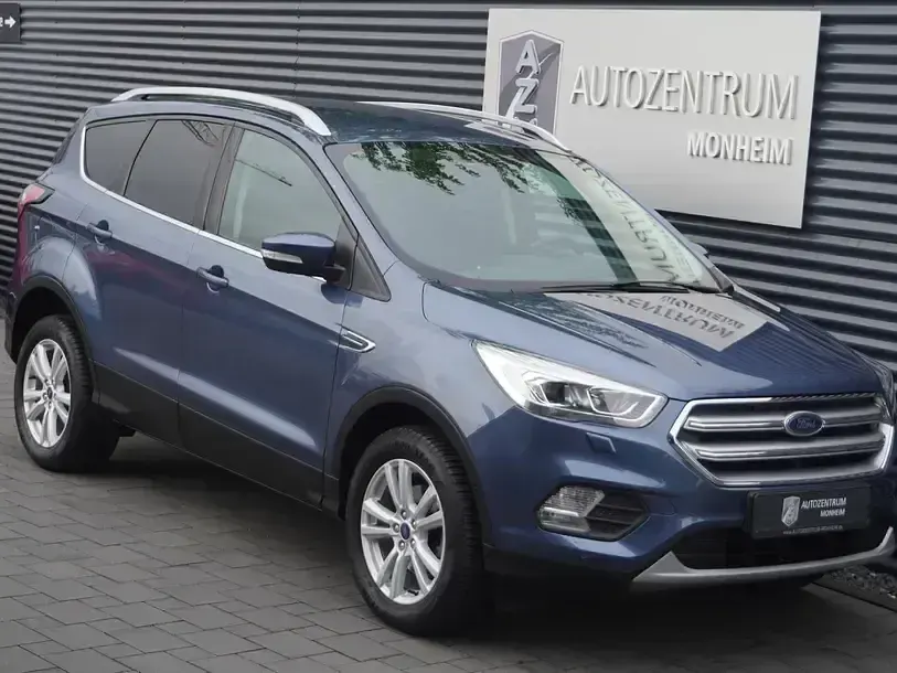 Używany Ford Kuga Cool & Connect 150 KM (110 kW) 2019 Niebieski SUV