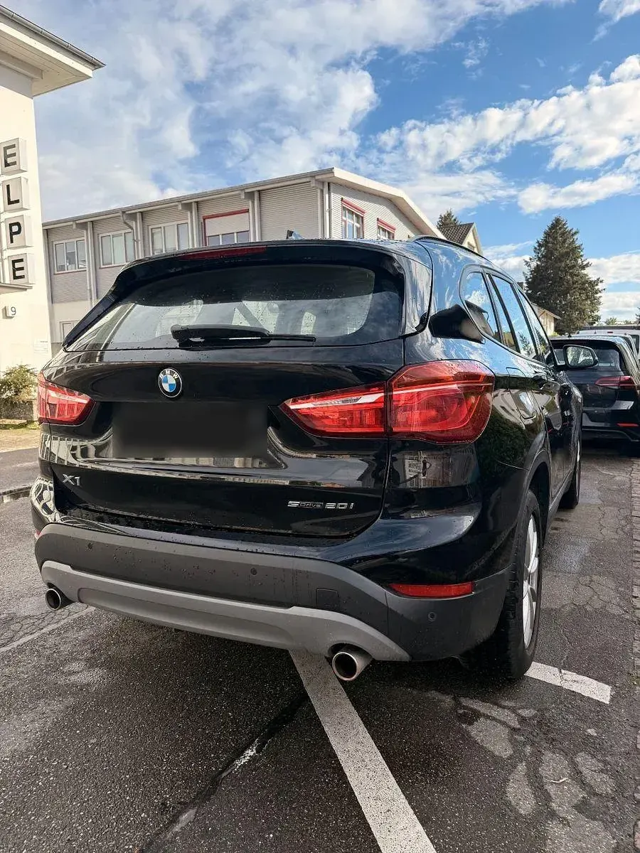 Gebraucht BMW X1 Advantage 192 PS (141 kW) 2019 Schwarz SUV