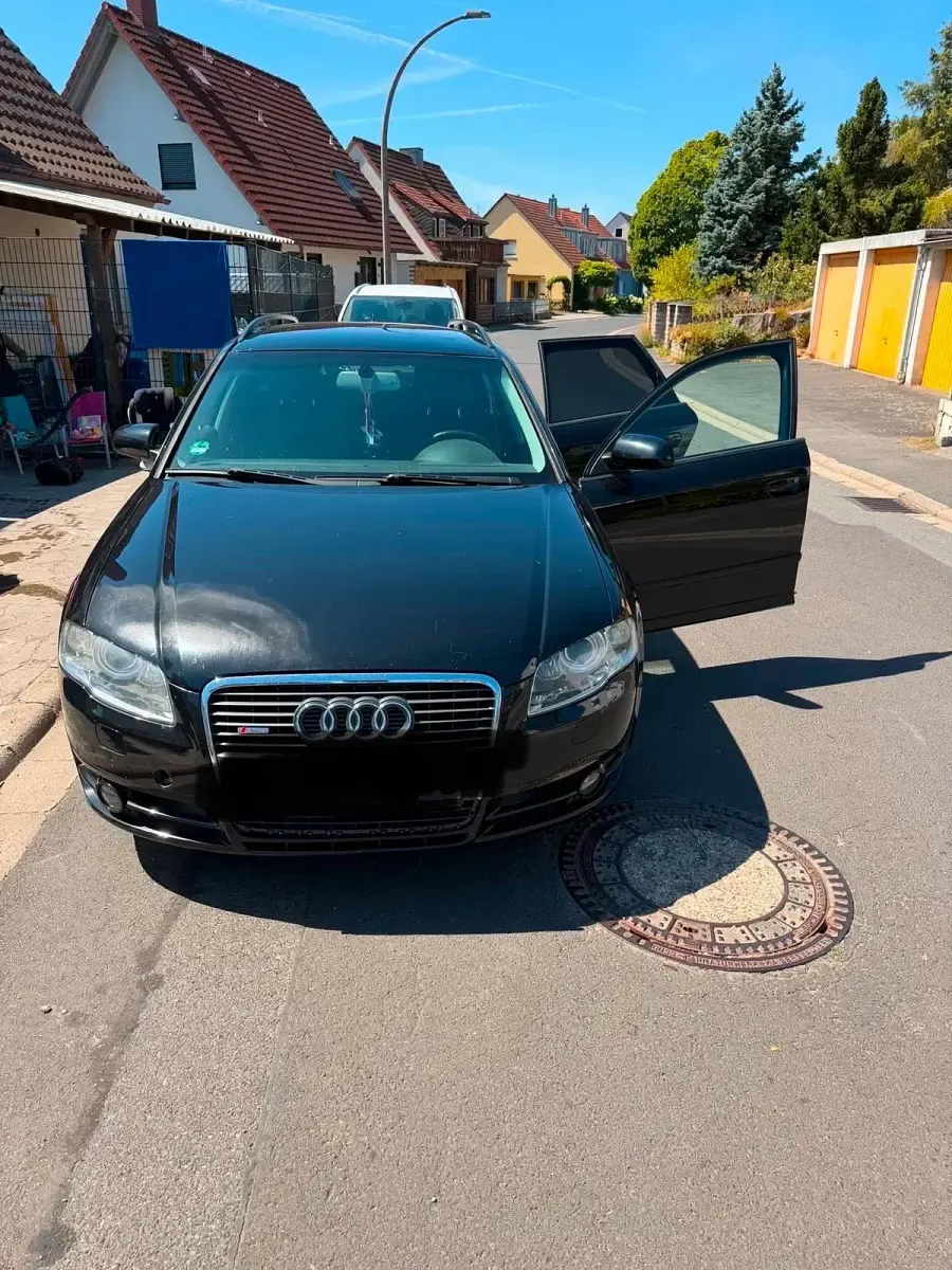 Gebraucht Audi A4 125 PS (91 kW) 2007 Schwarz Kombi