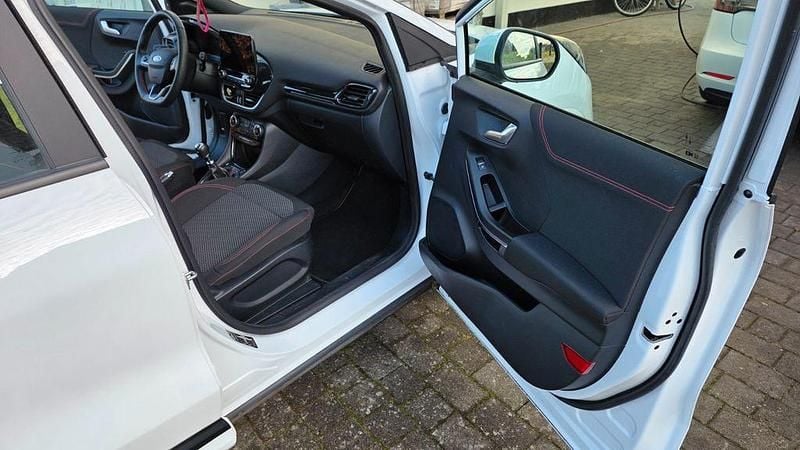 Gebraucht Ford Puma ST-Line 125 PS (91 kW) 2023 Weiß SUV