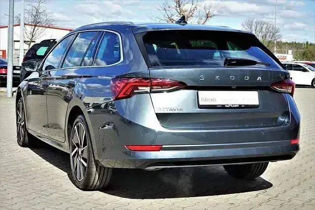 Gebraucht Skoda Octavia 150 PS (110 kW) 2020 Quartzgraumet. Kombi