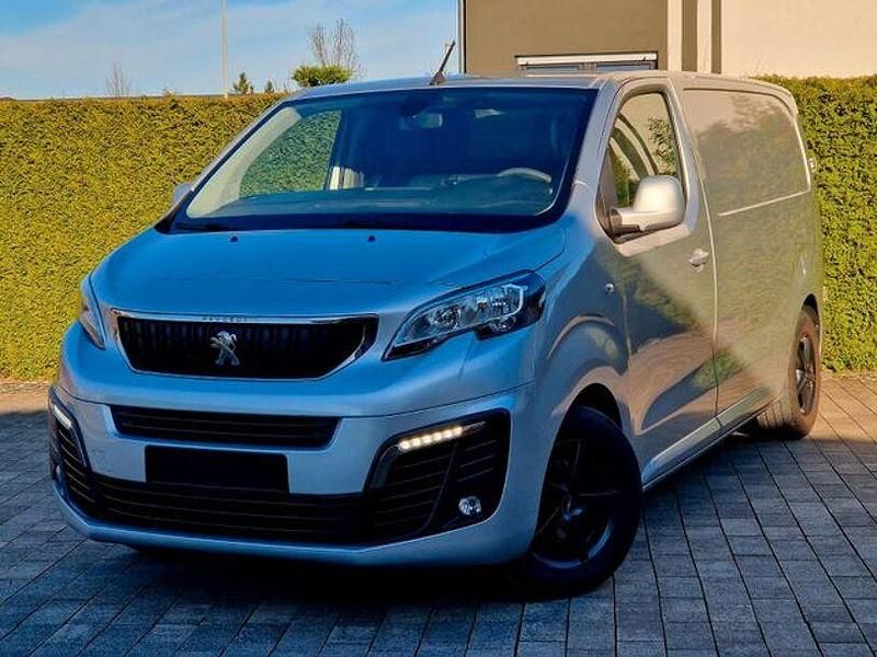 Gebraucht Peugeot Expert Premium 116 PS (85 kW) 2017 Gris aluminium metallic Van