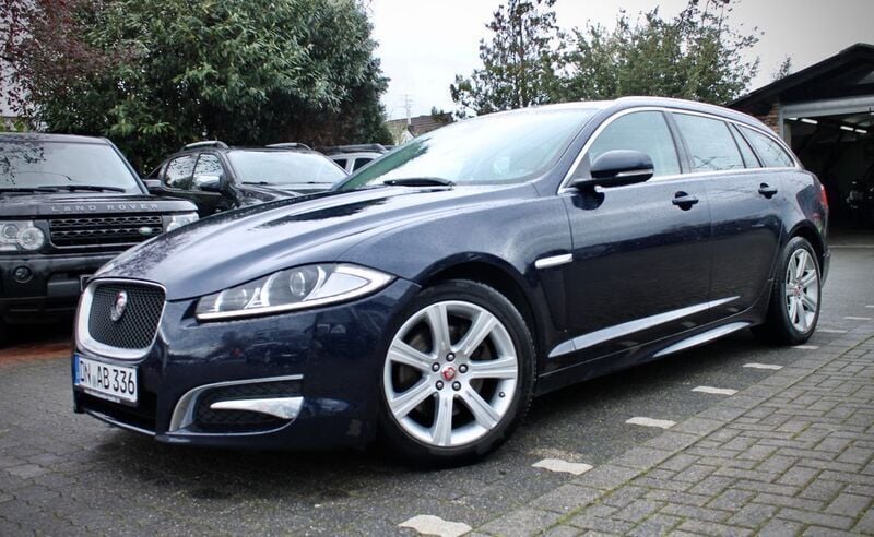 Blau Gebraucht 2016 Jaguar XF Prestige Limousine | 10.500 € (Superpreis) - Bild 1/4
