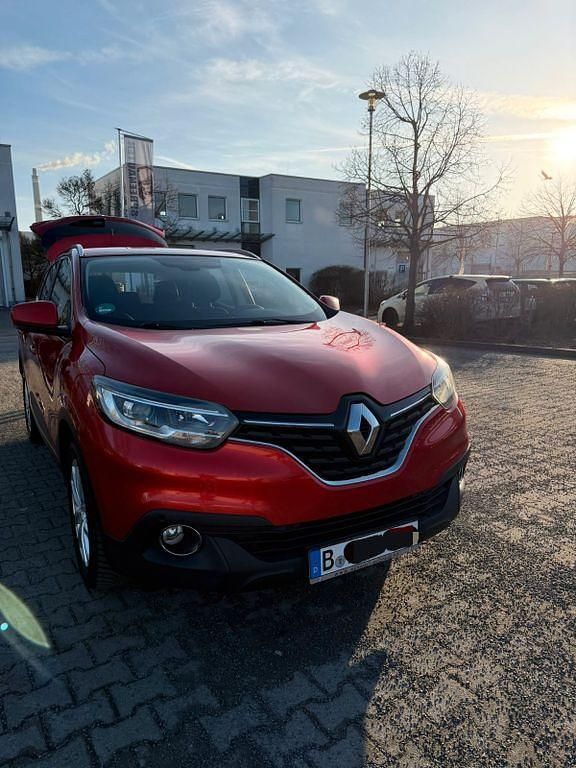 Gebraucht Renault Kadjar Experience 131 PS (96 kW) 2015 Rot SUV