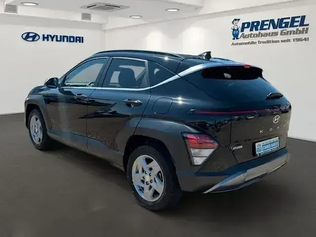 Gebraucht Hyundai Kona Trend 139 PS (102 kW) 2025 Schwarz SUV