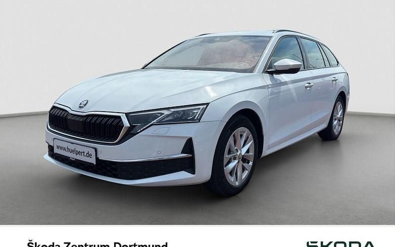 Moonweiß perleffekt Gebraucht 2024 Skoda Octavia Selection Kombi | 29.977 € (Superpreis) - Bild 1/4