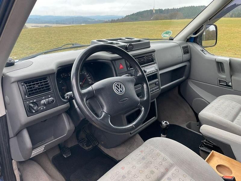 Gebraucht VW T4 151 PS (111 kW) 2002 Blau Van
