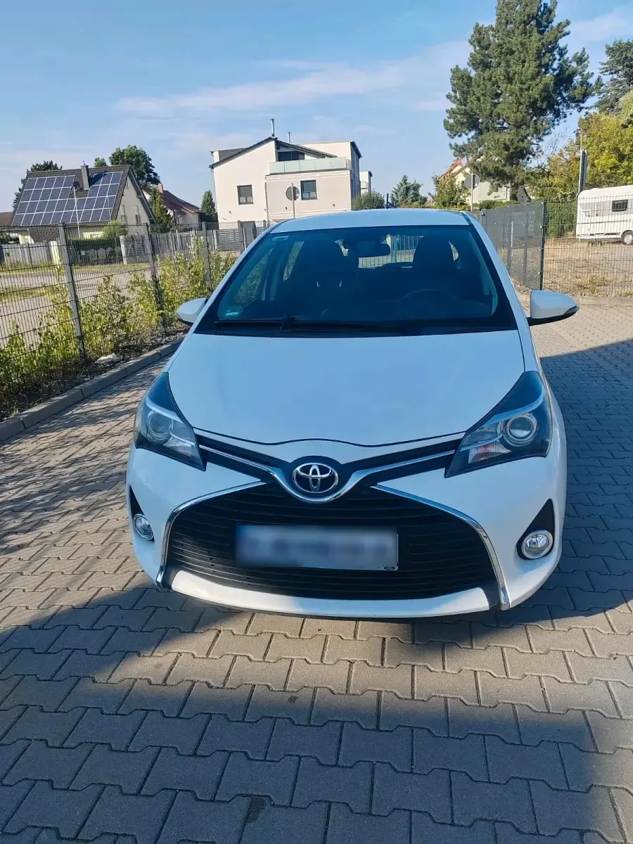 Gebraucht Toyota Yaris Edition-S 69 PS (50 kW) 2016 Weiß Kleinwagen