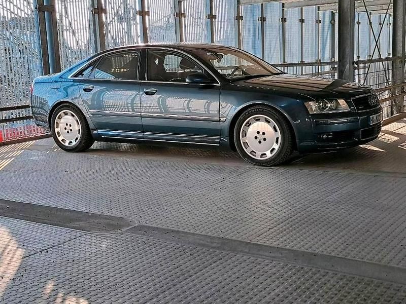 Gebraucht Audi A8 335 PS (246 kW) 2003 Blau Limousine