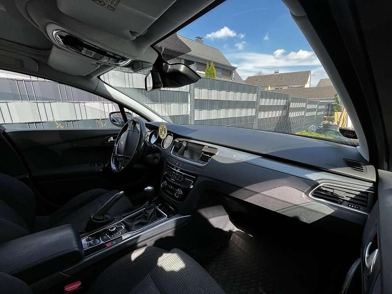 Schwarz Gebraucht 2011 Peugeot 508 Active Kombi | 4.000 € (Guter Preis) - Bild 1/4