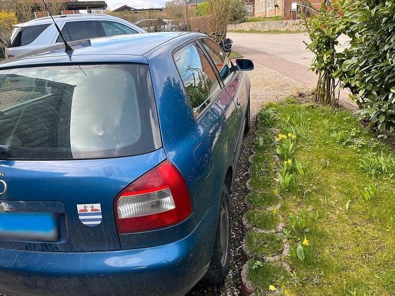Gebraucht Audi A3 102 PS (75 kW) 2001 Blau Kleinwagen