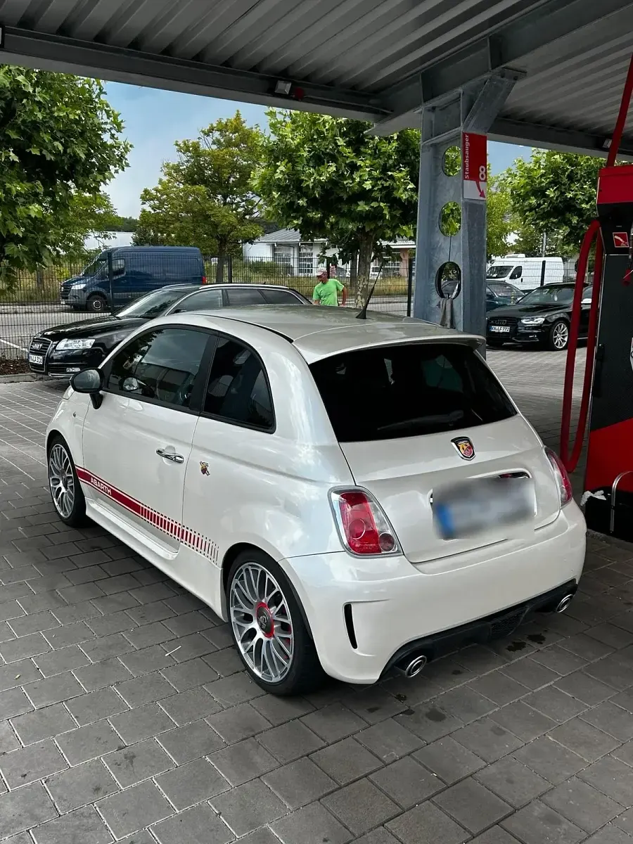 Gebraucht Fiat 500 Abarth 140 PS (102 kW) 2009 Weiß Cabrio