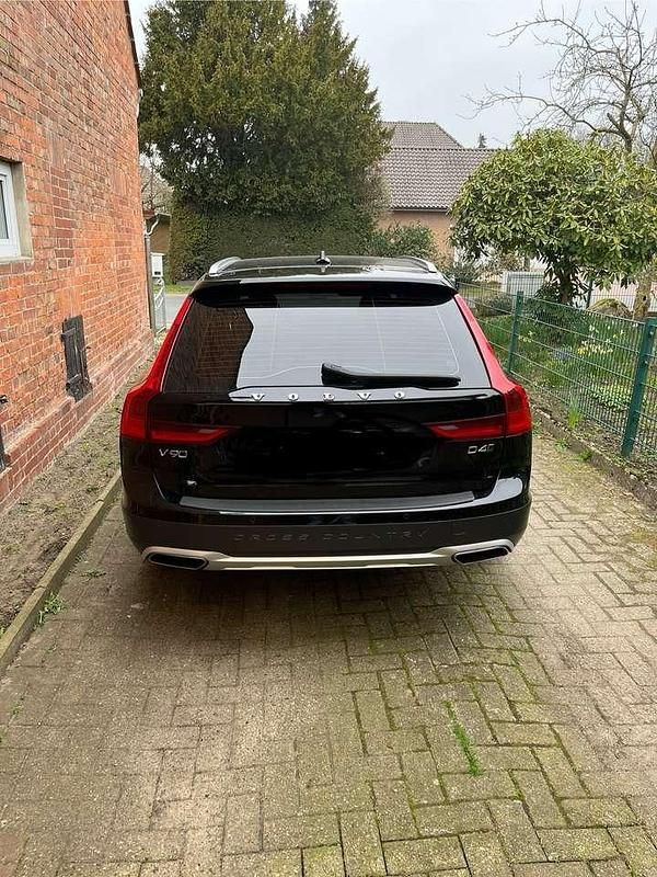 Gebraucht Volvo V90 CC 190 PS (139 kW) 2019 Schwarz Kombi