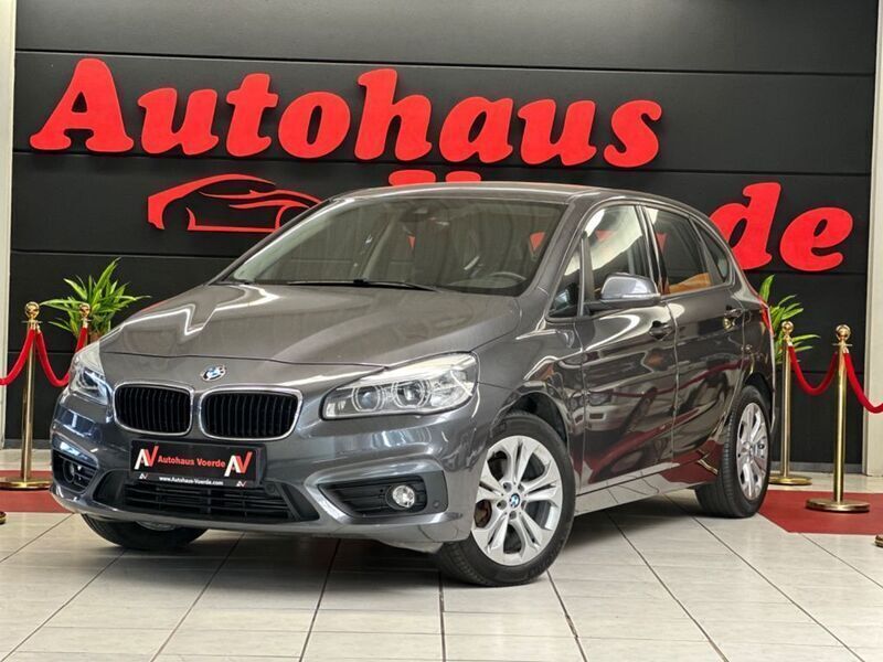 Grau Gebraucht 2017 BMW 218 Active Tourer Advantage Van / Kleinbus | 15.490 € (Fairer Preis) - Bild 1/4