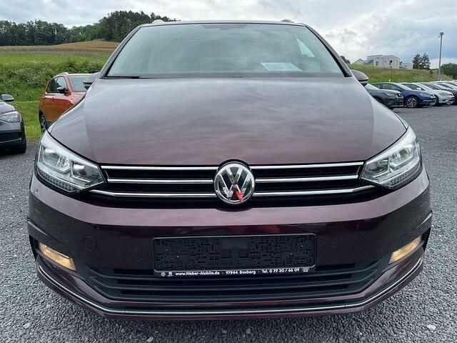 Gebraucht VW Touran Highline 150 PS (110 kW) 2019 Rot Van / Kleinbus