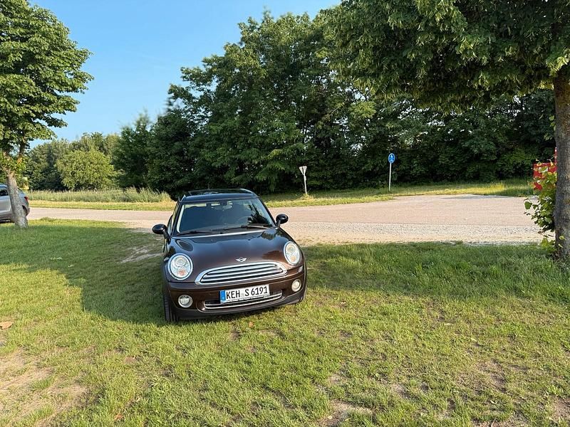 Braun Gebraucht 2008 Mini Clubman Kombi | 6.150 € (Etwas zu teuer) - Bild 1/4