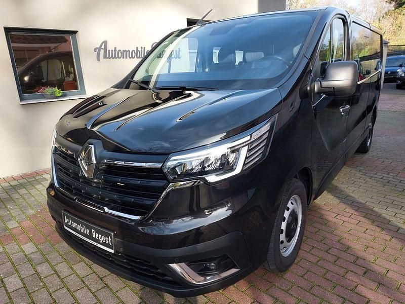 Gebraucht Renault Trafic 150 PS (110 kW) 2022 Schwarz Van / Kleinbus