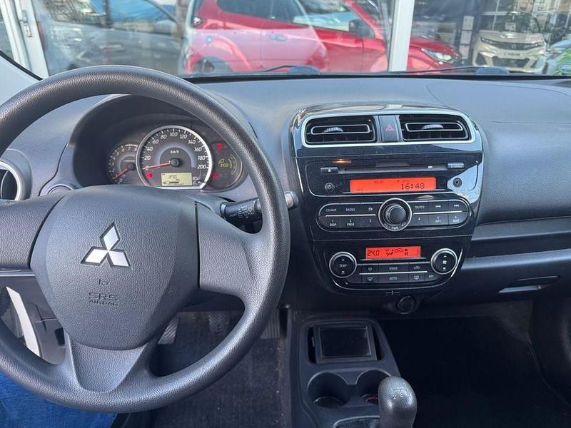 Gebraucht Mitsubishi Space Star 80 PS (58 kW) 2013 Kristallweiss (p) Van / Kleinbus