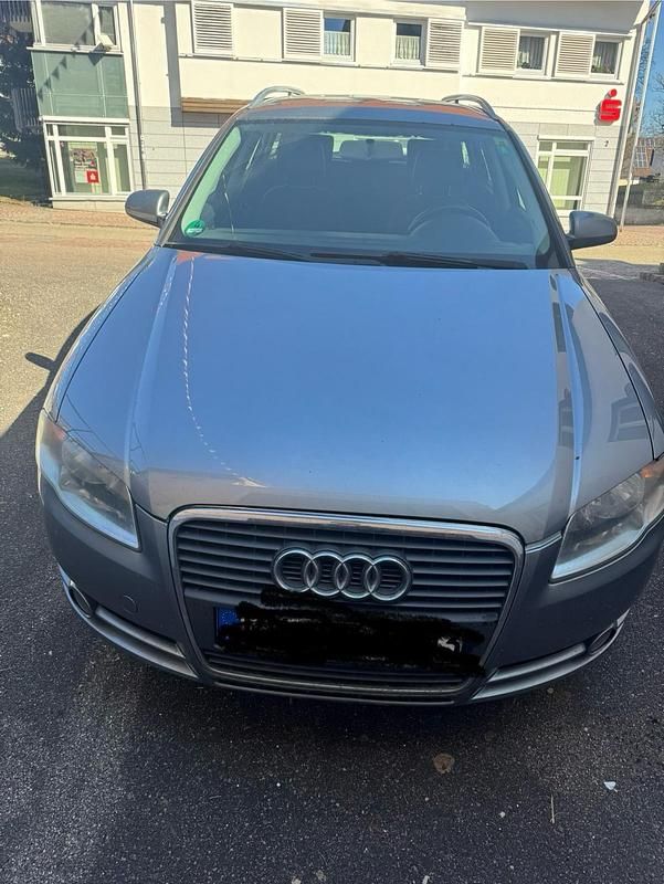 Silber Gebraucht 2005 Audi A4 Kombi | 2.250 € (Guter Preis) - Bild 1/4