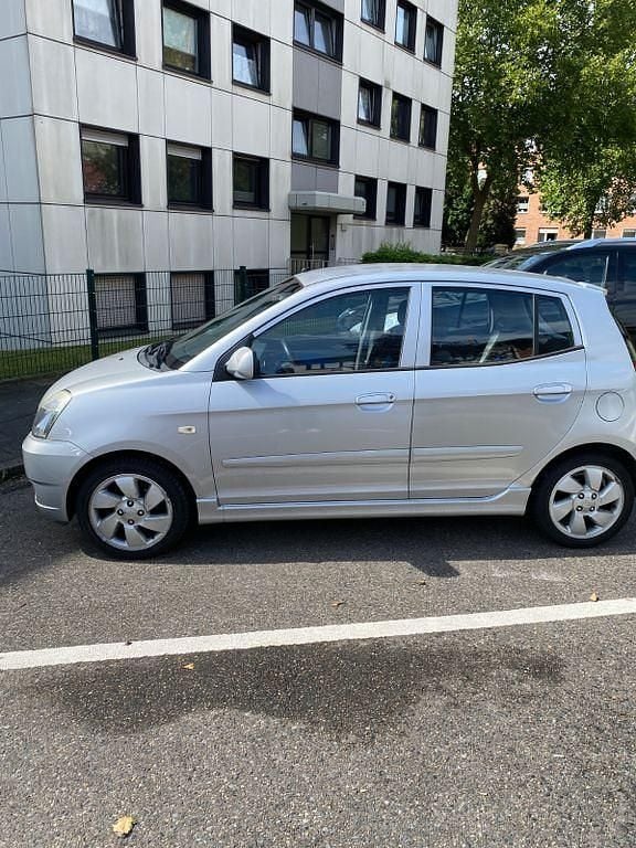 Gebraucht Kia Picanto 65 PS (47 kW) 2007 Silber Kleinwagen