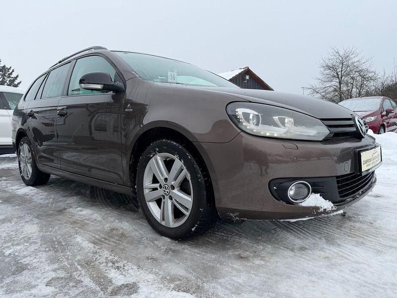 Gebraucht VW Golf VI Match 122 PS (89 kW) 2012 Braun Kleinwagen