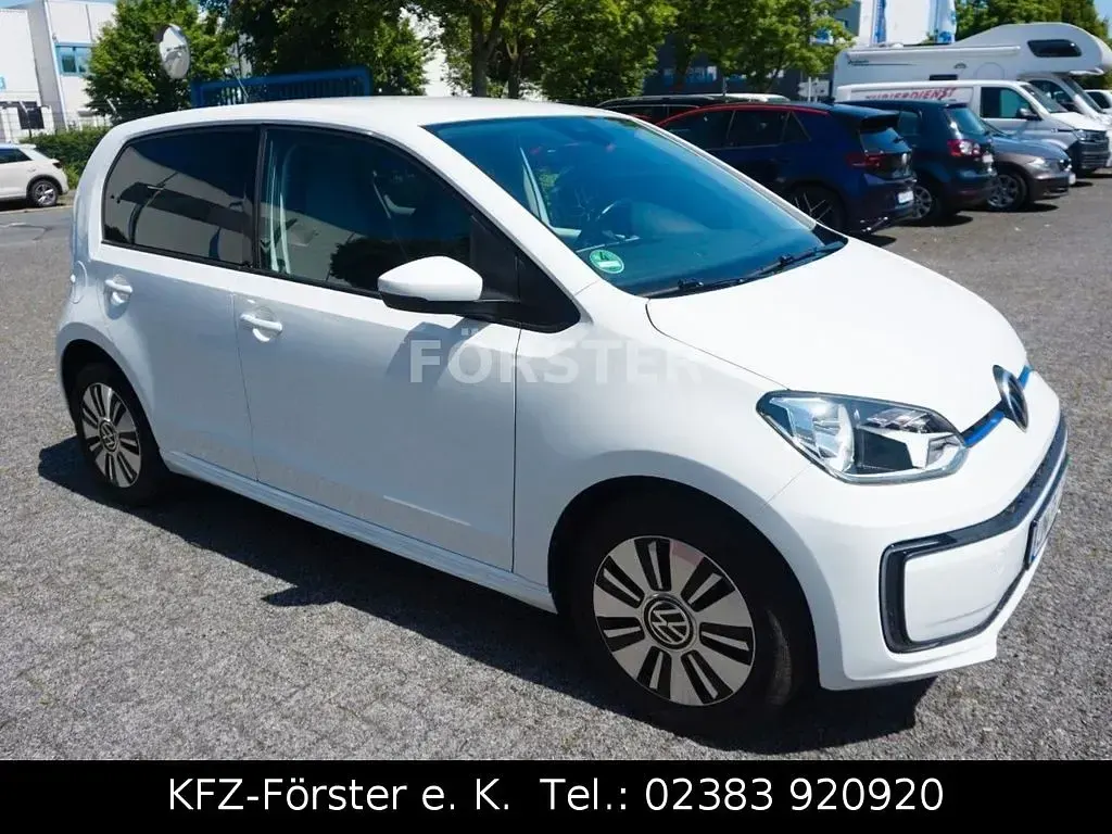 Gebraucht VW e-up! Style 61 kW (83 PS) 2022 Weiß Kleinwagen