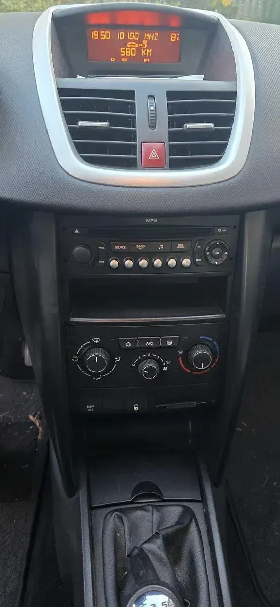 Gebraucht Peugeot 207 Tendance 73 PS (53 kW) 2009 Grau Kleinwagen