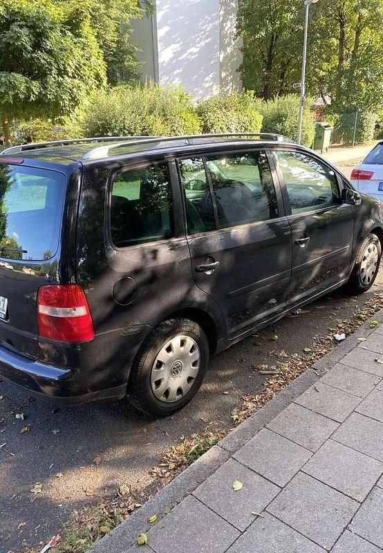 Gebraucht VW Touran Highline 116 PS (85 kW) 2004 Schwarz Van / Kleinbus