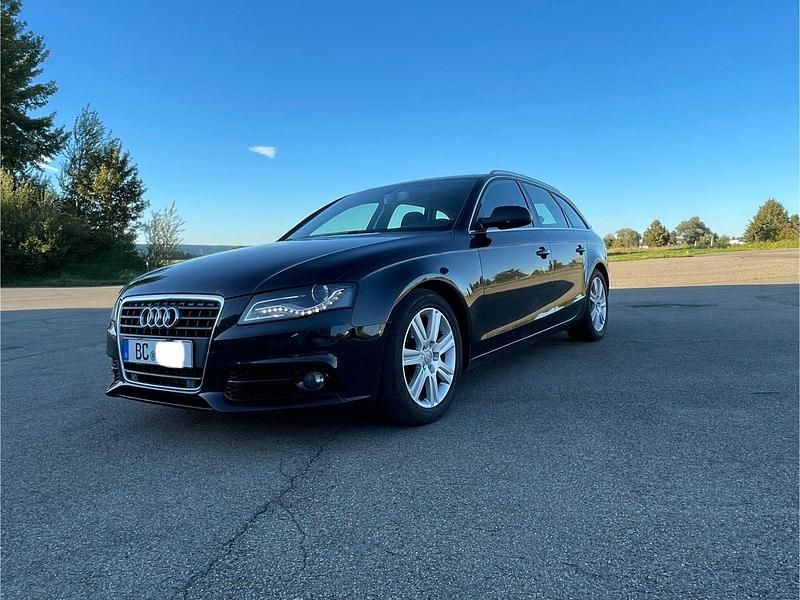Schwarz Gebraucht 2010 Audi A4 Sport Kombi | 6.900 € (Fairer Preis) - Bild 1/4