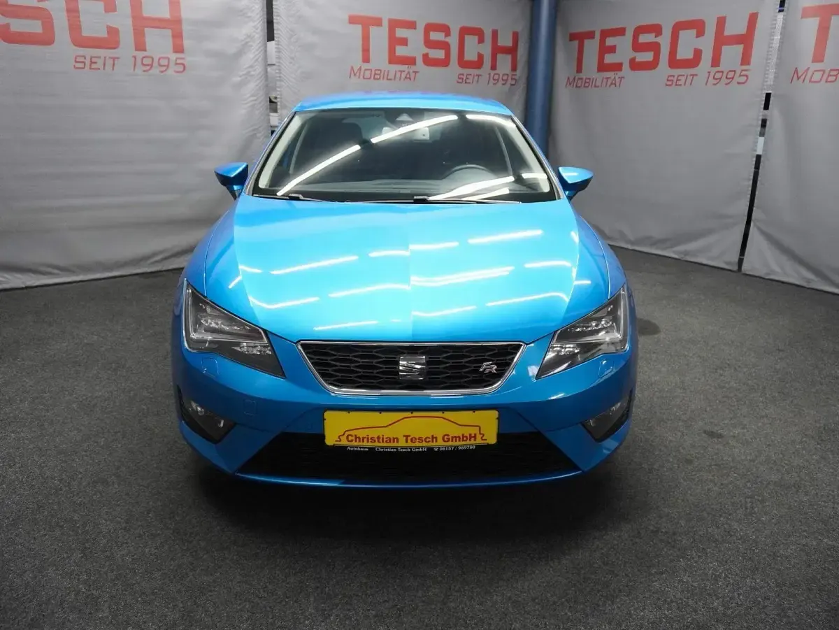 Second-hand Seat Leon FR 184 CP (135 kW) 2014 Albastru Berlinǎ