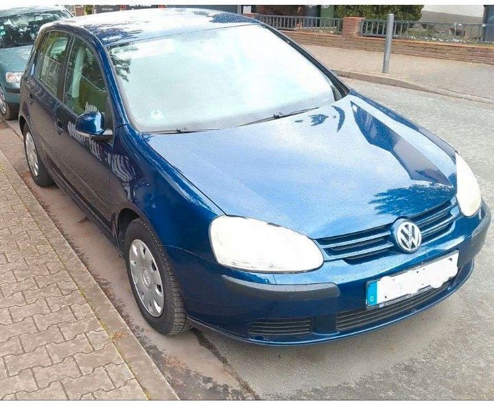 Blau Gebraucht 2005 VW Golf IV Comfortline Limousine | 4.500 € - Bild 1/4