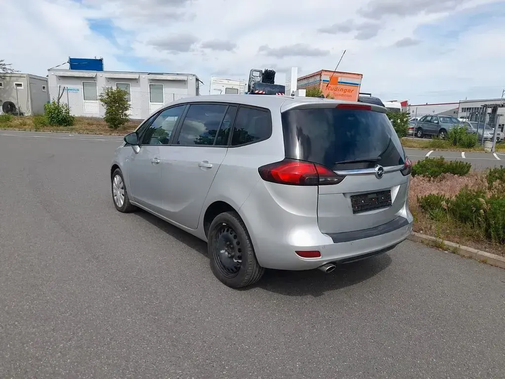 Gebraucht Opel Zafira Tourer Edition 165 PS (121 kW) 2013 Silber Van / Kleinbus