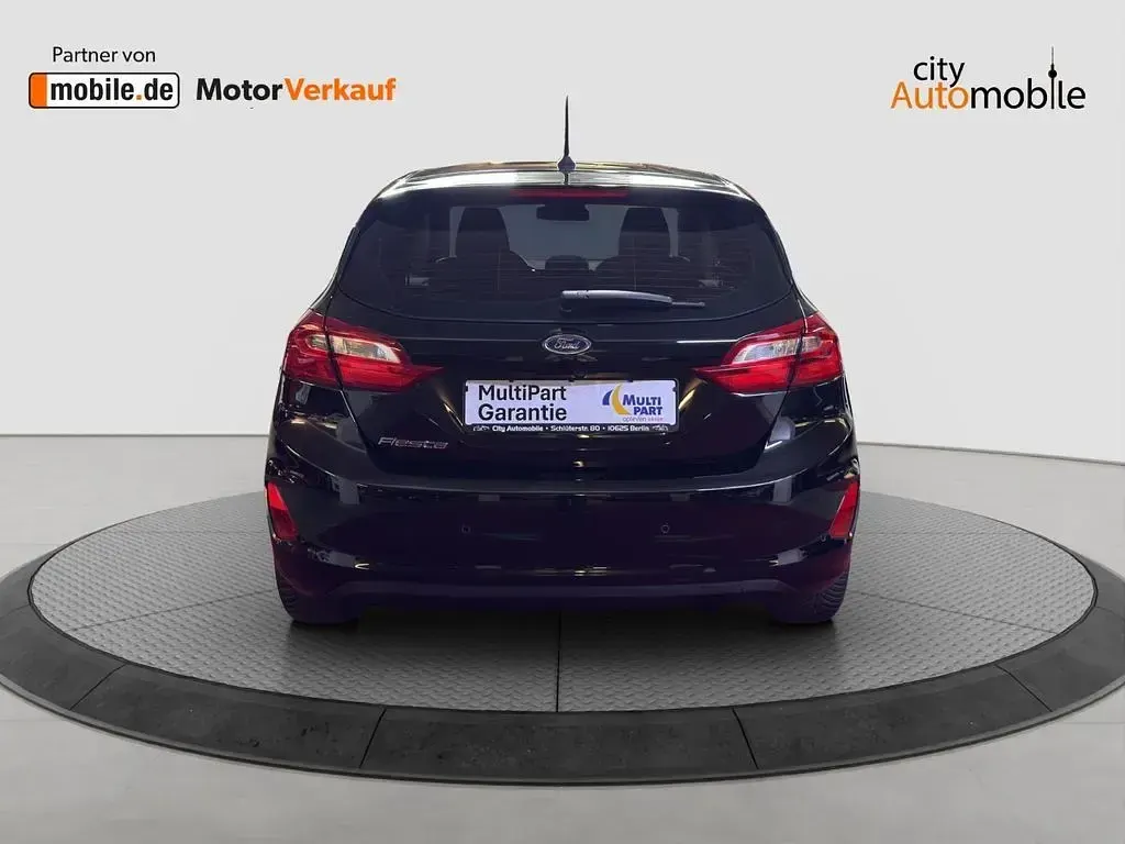 Gebraucht Ford Fiesta Cool & Connect 71 PS (52 kW) 2018 Schwarz Kleinwagen