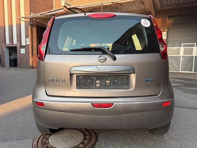 Gebraucht Nissan Note 88 PS (64 kW) 2011 Gold Kleinwagen