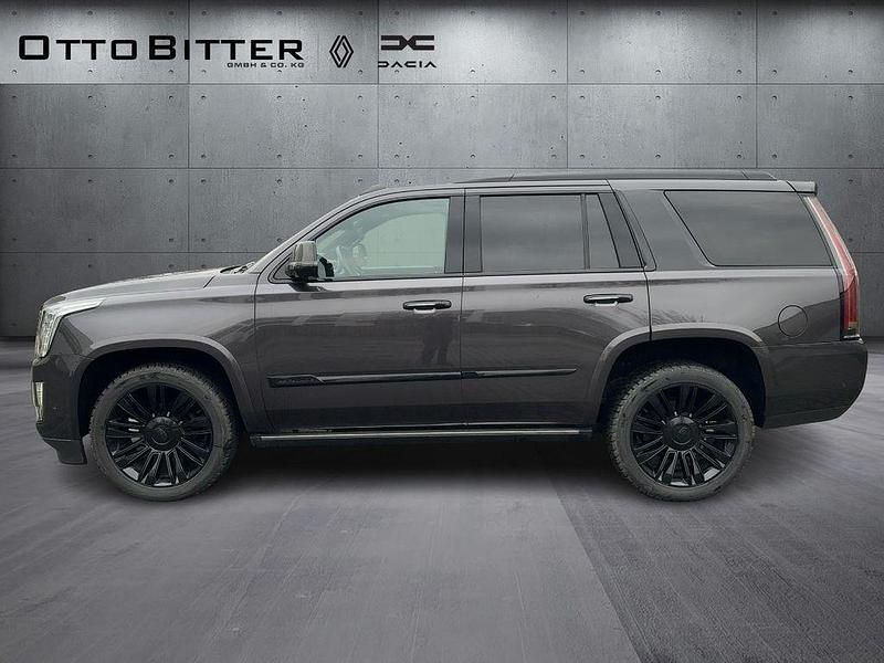 Gebraucht Cadillac Escalade 426 PS (313 kW) 2018 Color iridum (121v) SUV
