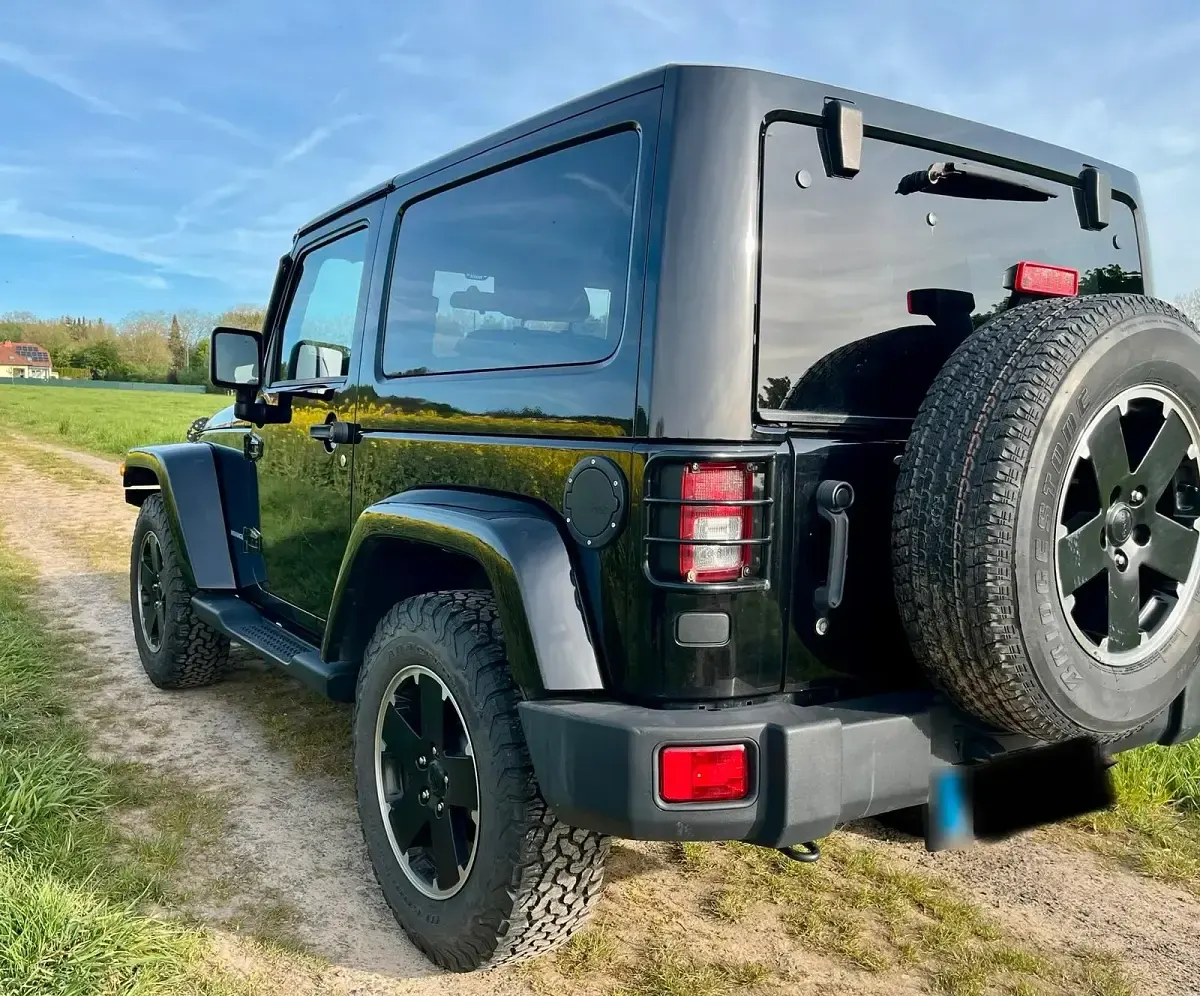 Gebraucht Jeep Wrangler 200 PS (147 kW) 2012 Schwarz SUV