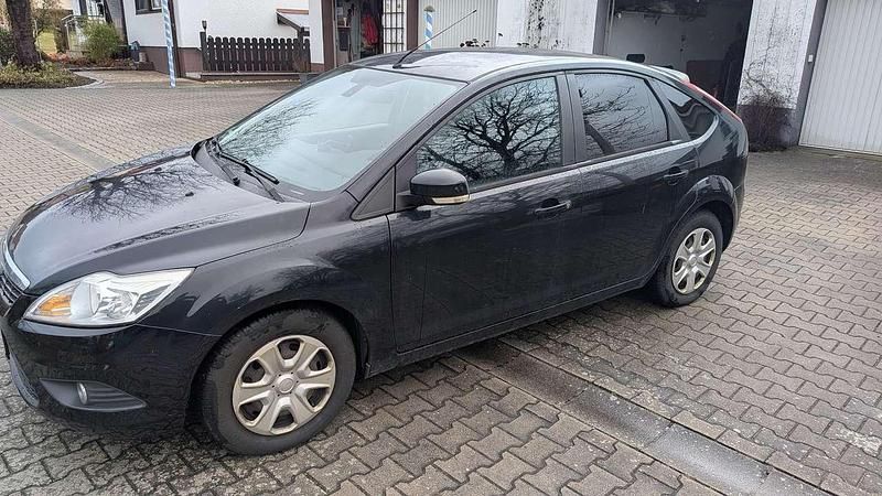 Używany Ford Focus Titanium 101 KM (74 kW) 2011 Czarny Sedan/Limuzyna