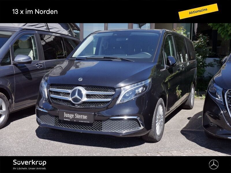Schwarz Gebraucht 2023 Mercedes V300 Avantgarde Edition Van / Kleinbus | 61.890 € (Guter Preis) - Bild 1/4