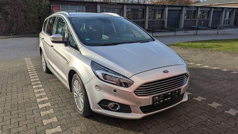 Usado Ford S-MAX S 190 HP (139 kW) 2020 Cinzento Monovolume